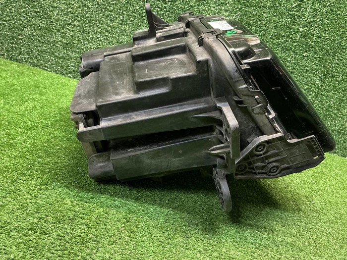 Фара правая Lixiang L7 (2023-н.в.) LED