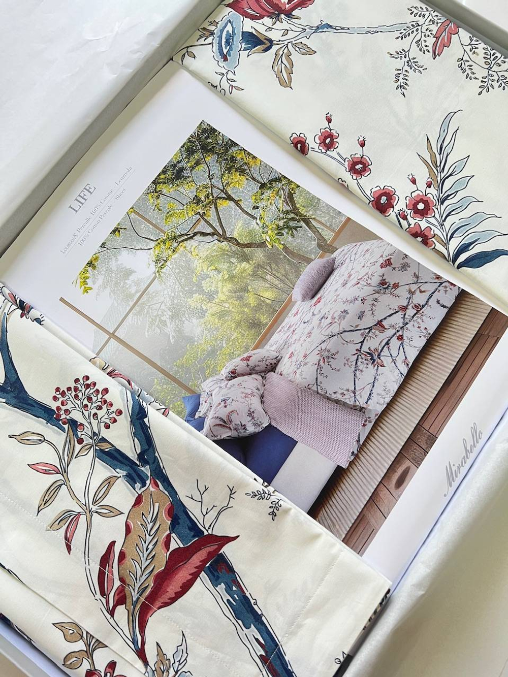 Постельное белье семейное Mirabello Life бело-розовое