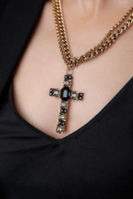 Колье двойная цепь с крестом из кристаллов, оттенок золото антик
