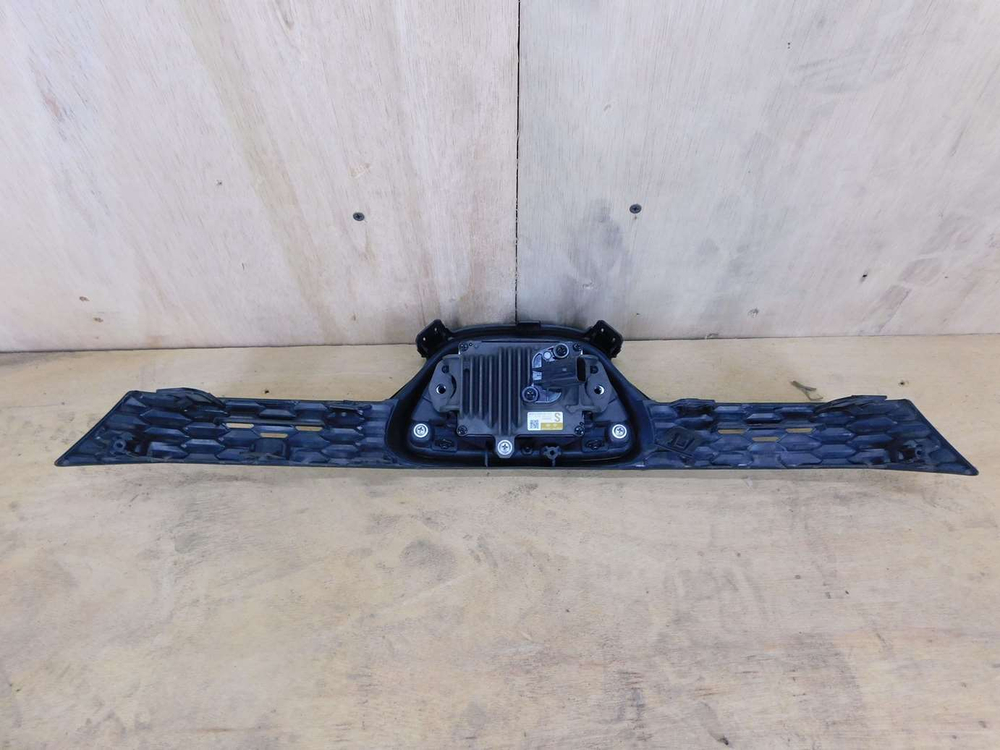 решетка радиатора Toyota Corolla ZWE211 214 2022