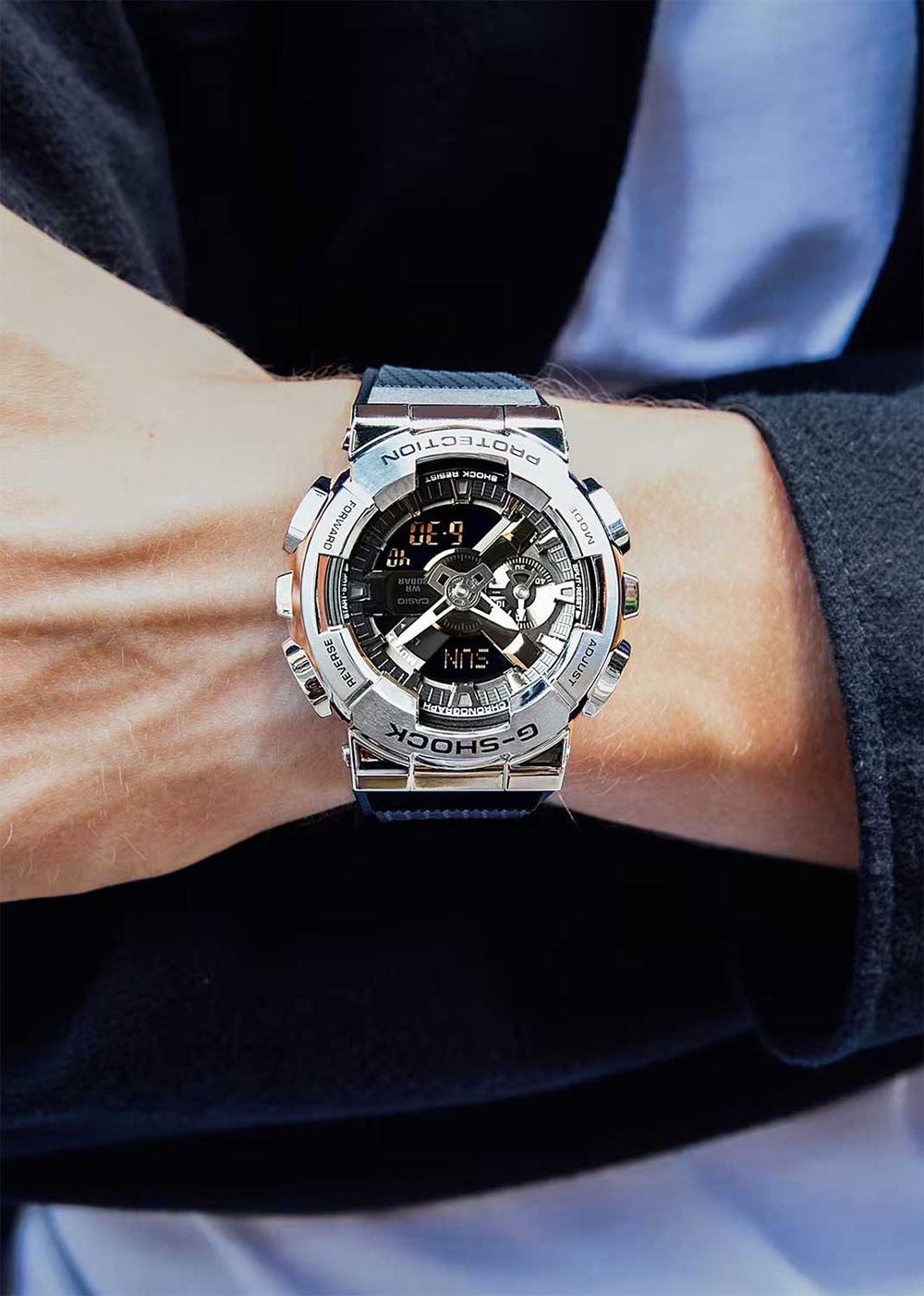 Часы Casio GM-110-1AER