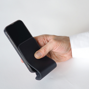 Чехол для iPhone 14 Pro из кожи теленка, черного цвета