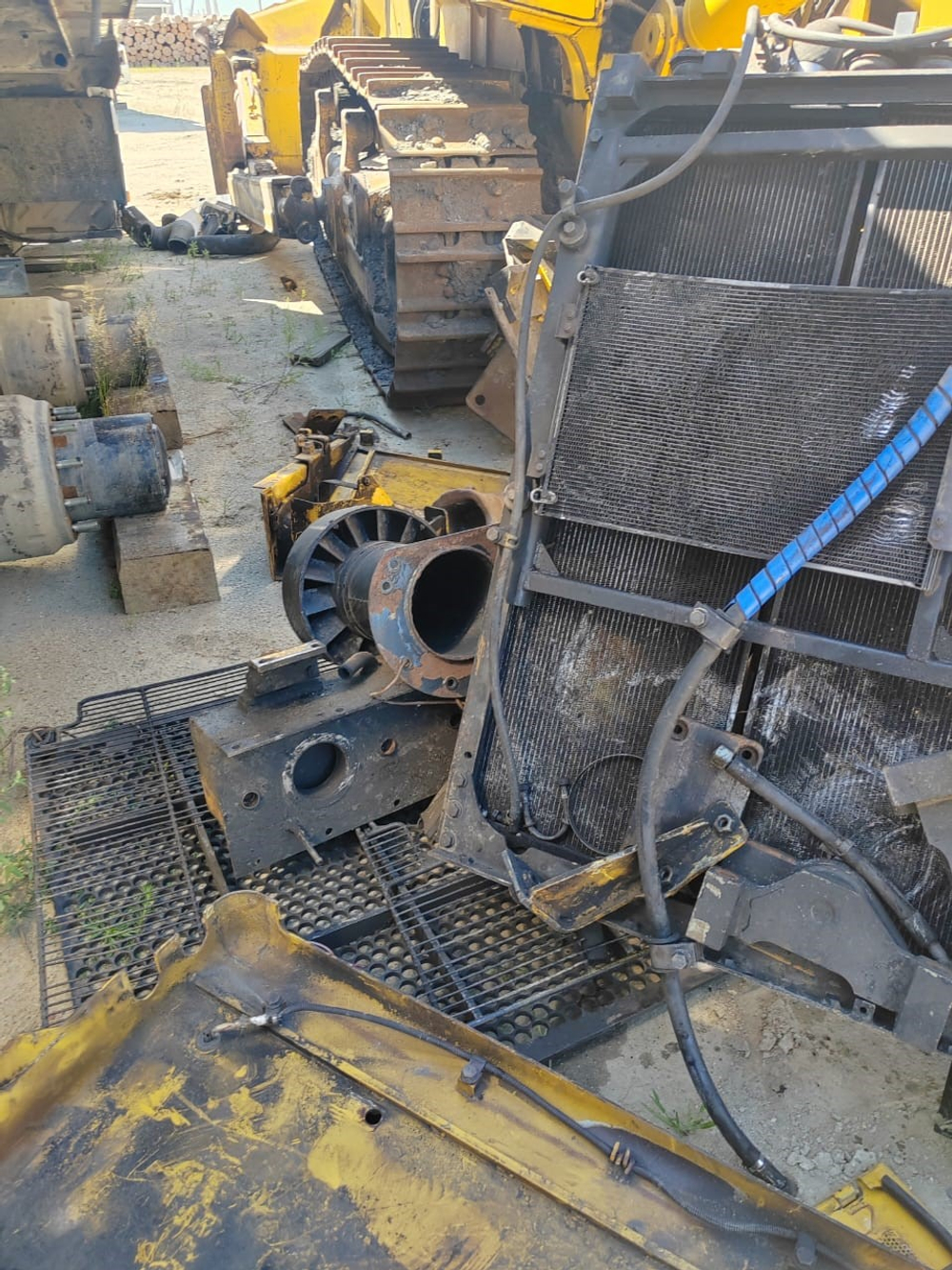 KOMATSU D155 Бульдозер D155A-6 (Дизельный, 15,2 л, 360 л.с., АТ)