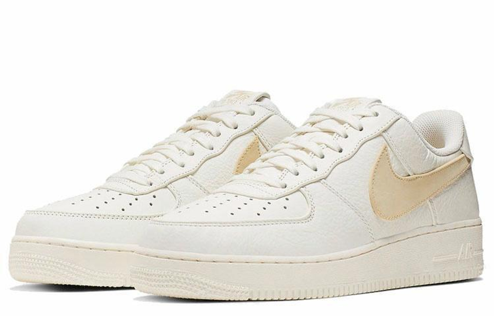 Кроссовки Nike Air Force 1 07 Big Swoosh