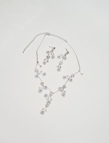 Комплект бижутерии (колье, серьги, браслет, кольцо)