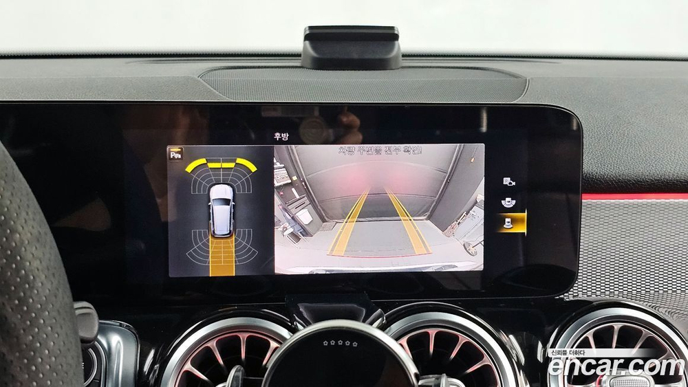 Mercedes-Benz GLB-Class X247 GLB200 d (02.2021)
