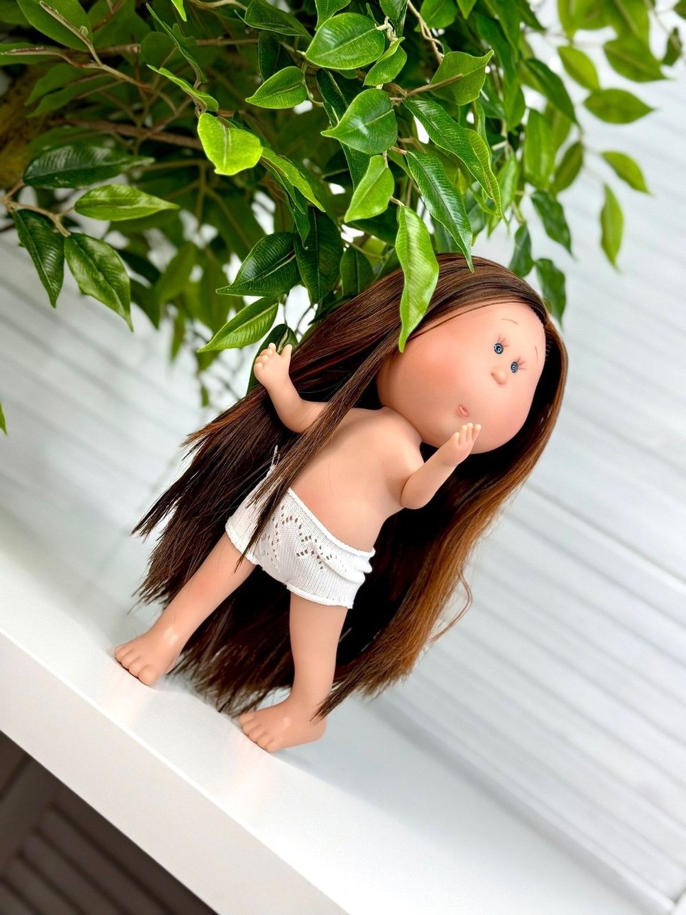 Кукла Nines виниловая 30см MIA без одежды (3000W3A2)