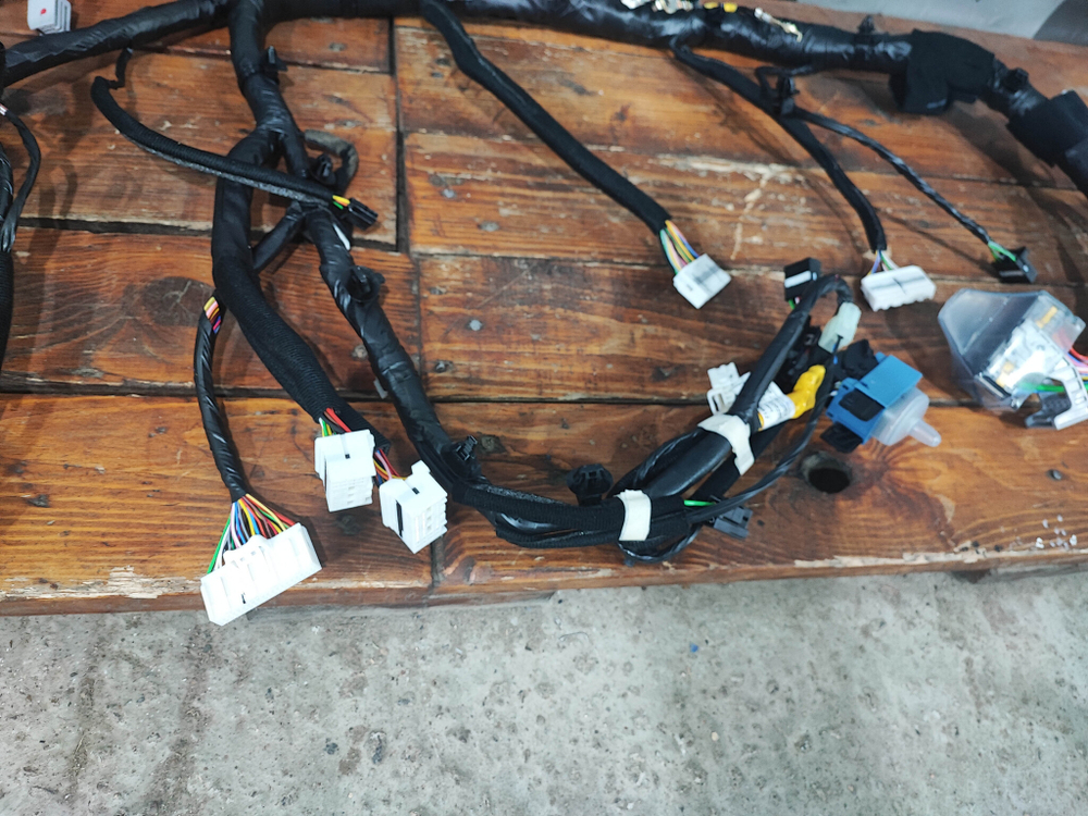 Проводка торпедо Kia Rio 4 X 20-нв Новая Оригинал 91300H0060