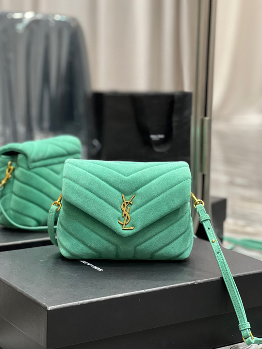 Saint Laurent Loulou 20 cm