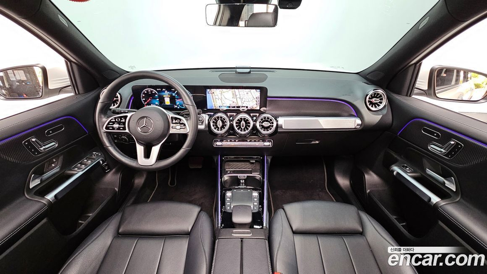 Mercedes-Benz GLB-Class X247 GLB220 (06.2021)