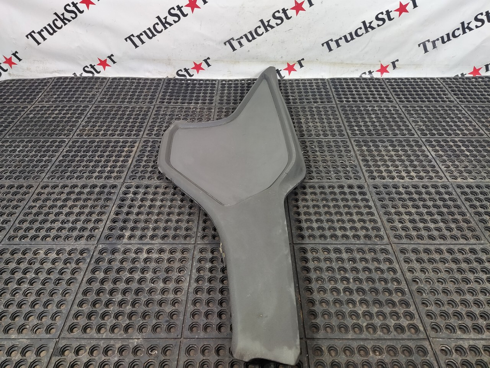 Накладка торпедо верхняя 2023г