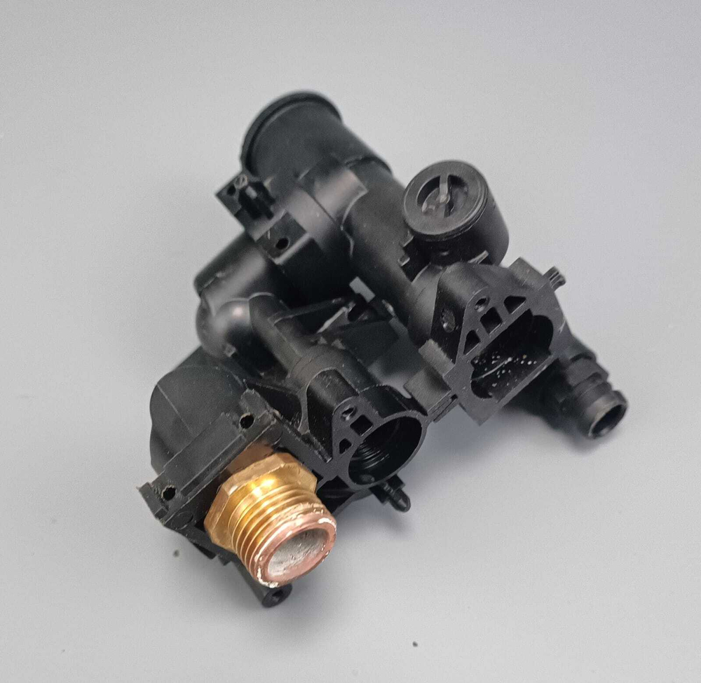 Б/У Гидрогруппа для котлов BOSCH 6000, 2000, BUDERUS U072 арт. 87186445590