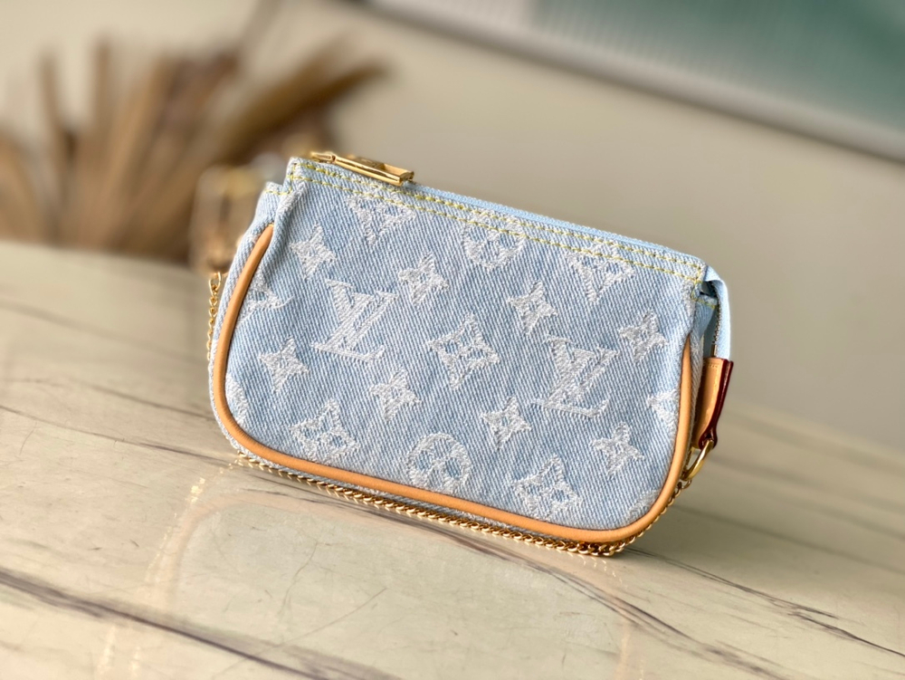 Louis Vuitton Mini Pochette Accessoires