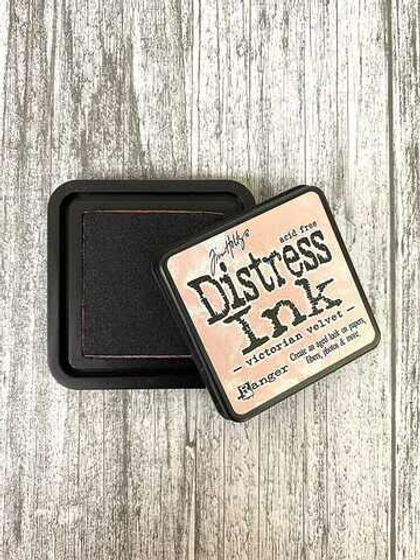 Distress Ink Pad. Victorian Velvet