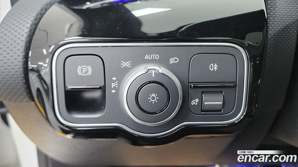Mercedes-Benz A-Class W177 A250 4MATIC Sedan (12.2022)
