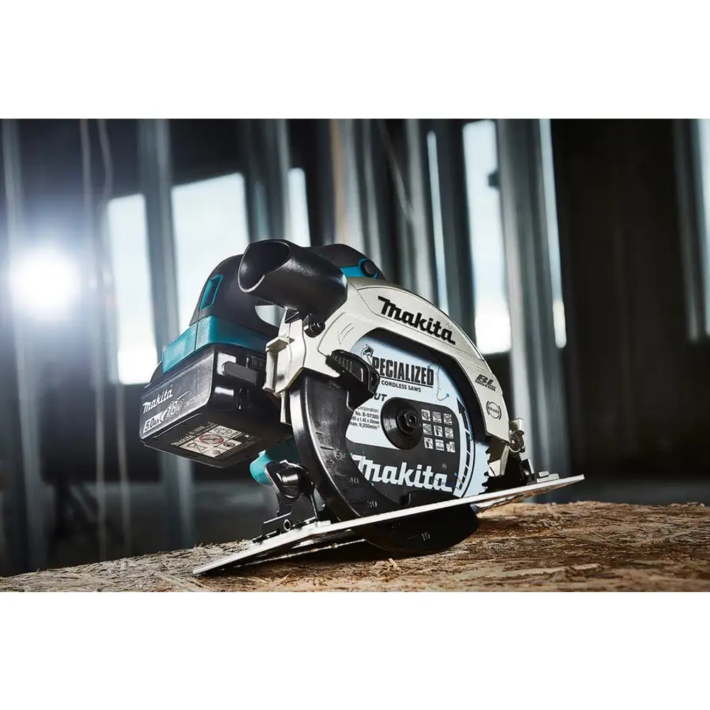 Аккумуляторная дисковая пила Makita DHS660Z