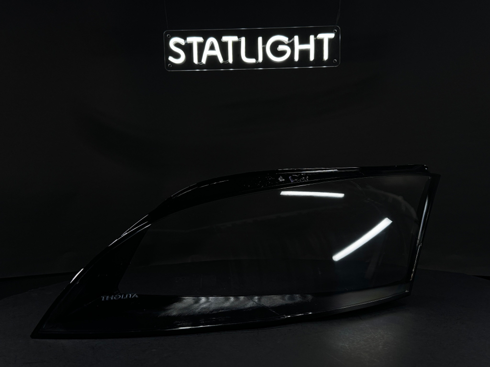 Левое стекло фары AUDI TT 2006-2014