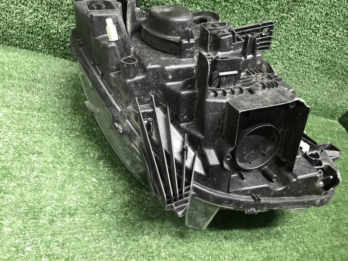 Битая Фара левая Smart Fortwo 3 (14-нв) галоген