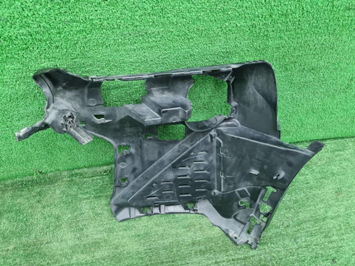 Кронштейн ПТФ правый BMW X2 F39 (17-23) M-pake