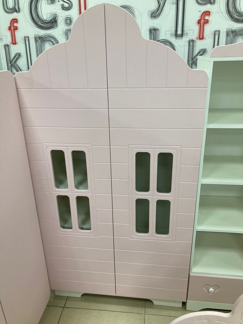 Шкаф 2-х дверный с ящиком 1000 Домик белый/орхидея