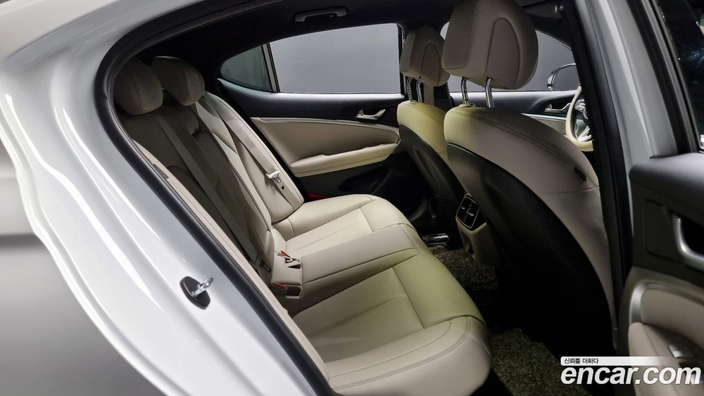 Genesis The New G70 Бензин 2.0T 2WD (09.2021)