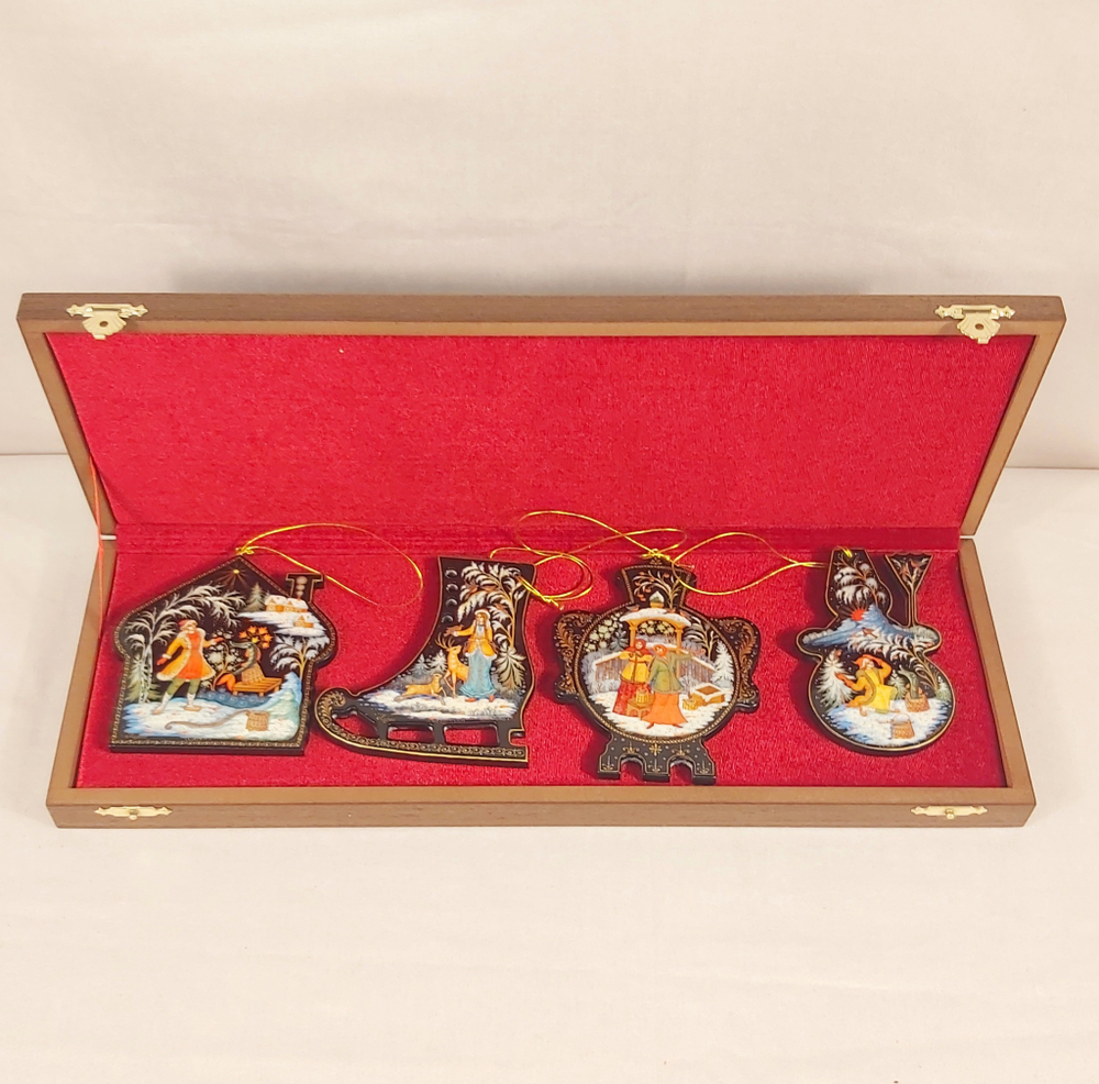 Набор из 4-х ёлочных игрушек  "Русская зима" с росписью Палех