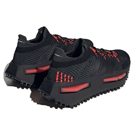 Кроссовки adidas originals NMD S1 - универсальный топ Черного цвета.