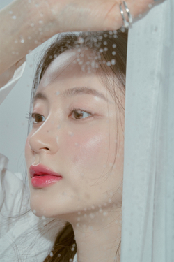 rom&nd Dewy Ful Water Tint - Стойкий блеск для губ, 5 g