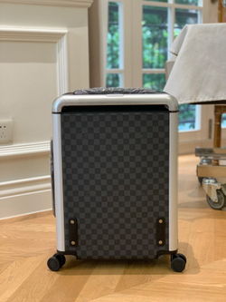 Louis Vuitton Horizon 55