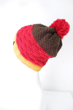 Шапка модная