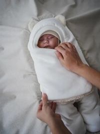 Конверт-звездочка для новорожденных "Молоко" с прорезями для ремней безопасности 0+