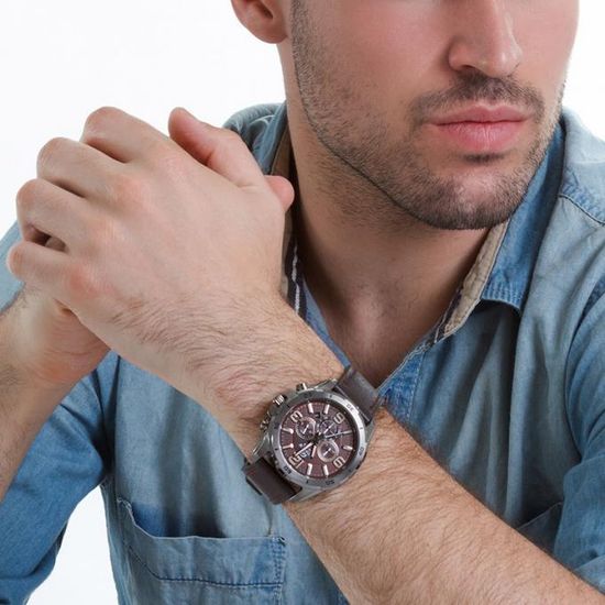 Мужские часы CASIO EDIFICE EFR-538L-5AVUEF