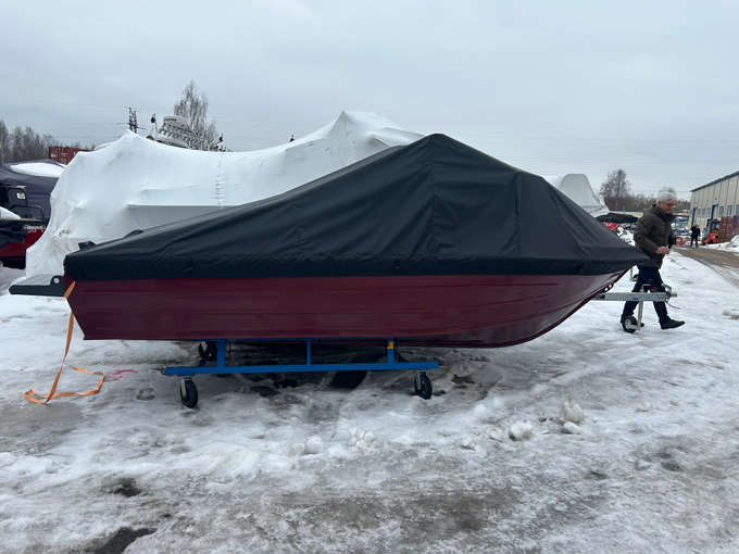 Лодка Беркут M-HT. В наличии. Бордовый/графит
