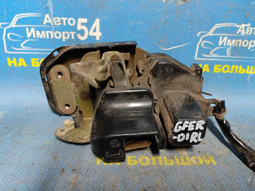 Замок двери задней левой MAZDA CAPELLA 1998