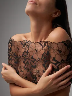 05-98 Вышивка на неэл. сетке 23 см, черный