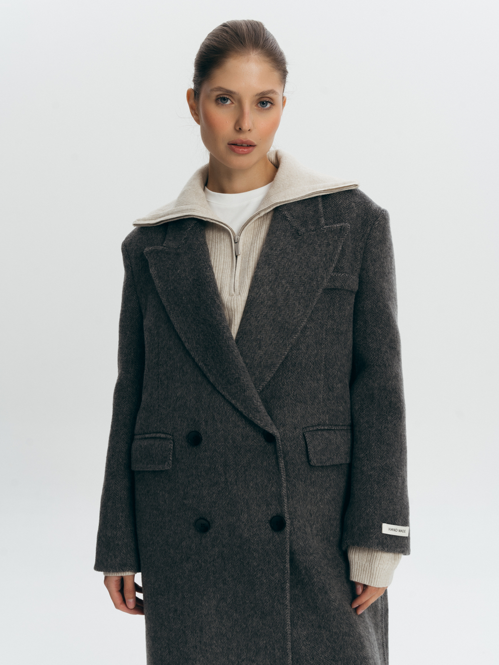 Двубортное пальто