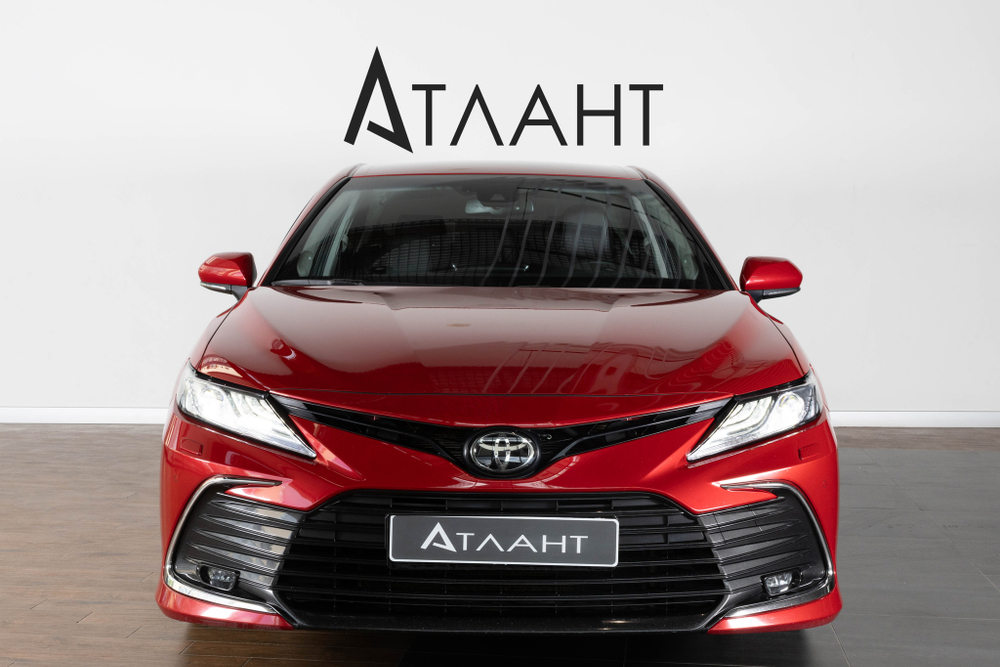 Toyota Camry, 2021 год