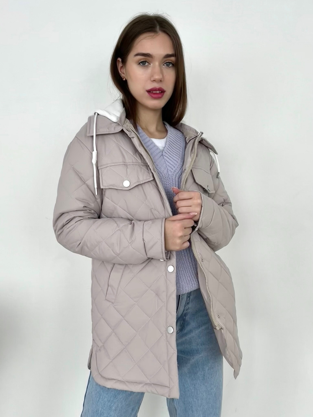 Куртка с капюшеном бежевая удлиненная