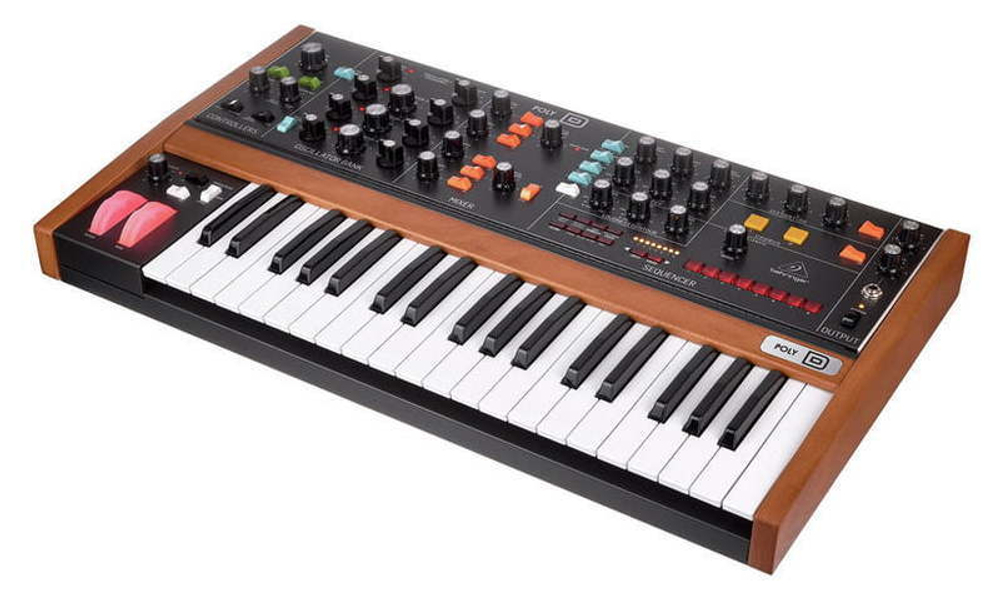 Behringer Poly D