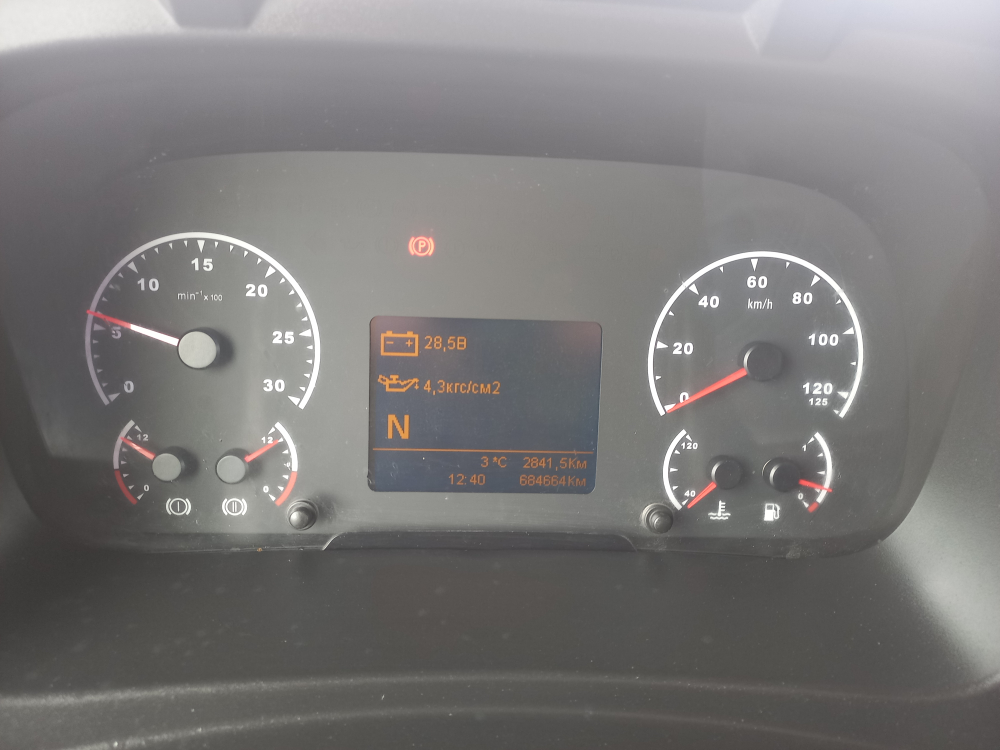 КамАЗ М1840 4x2 Седельный тягач 5490-S5 (Дизельный, 12,0 л, 401 л.с., МТ)