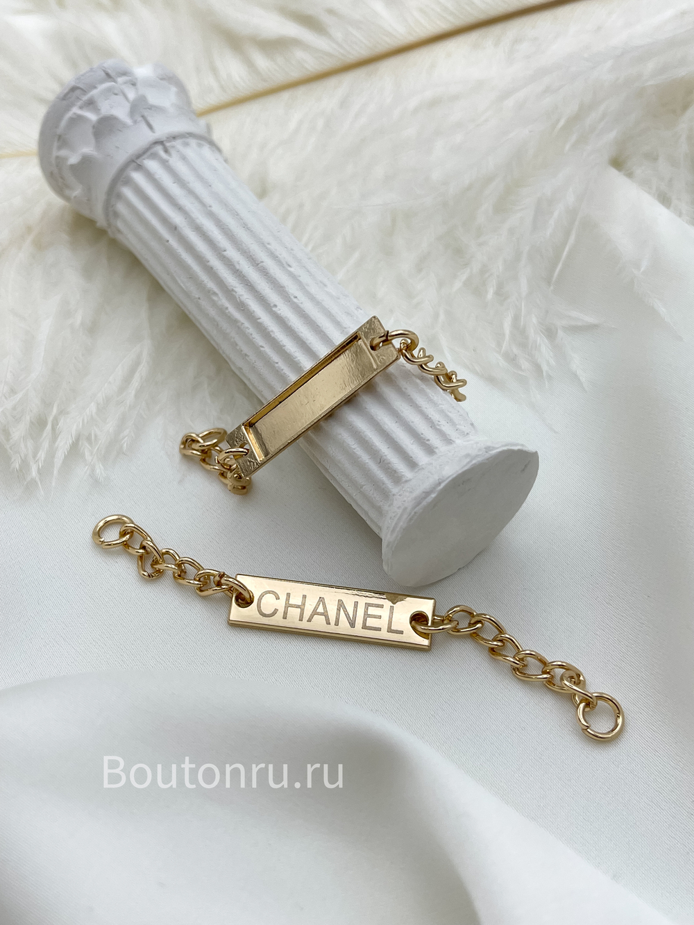 Вешалка-цепочка Шан. золотистая 8 см