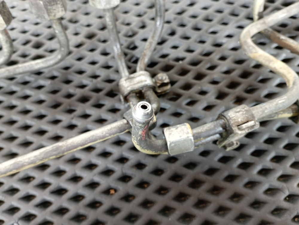 Рейка топливная в сборе