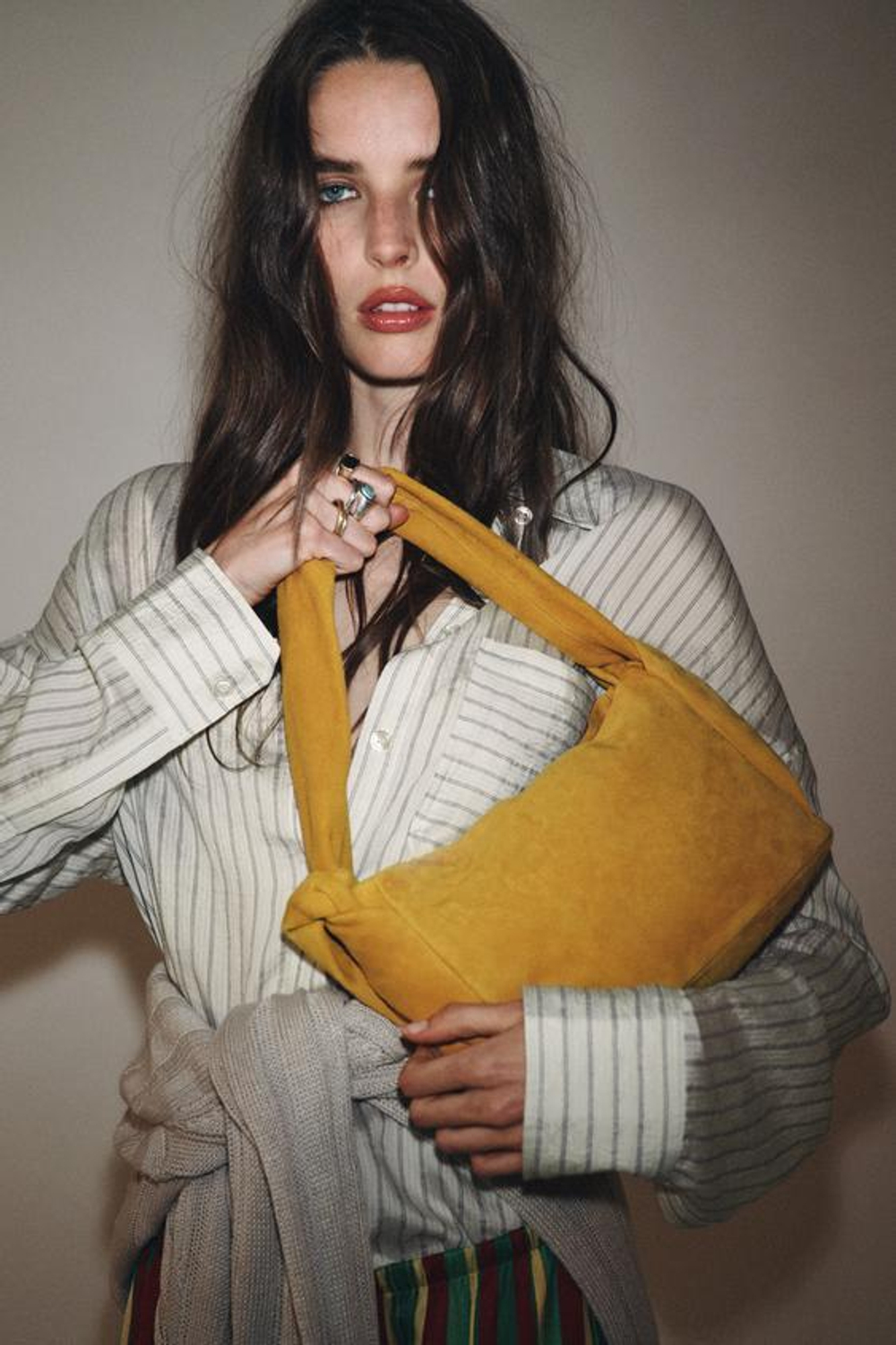 ZARA ЗАМШЕВАЯ СУМКА, ГОРЧИЧНО-ЖЕЛТЫЙ