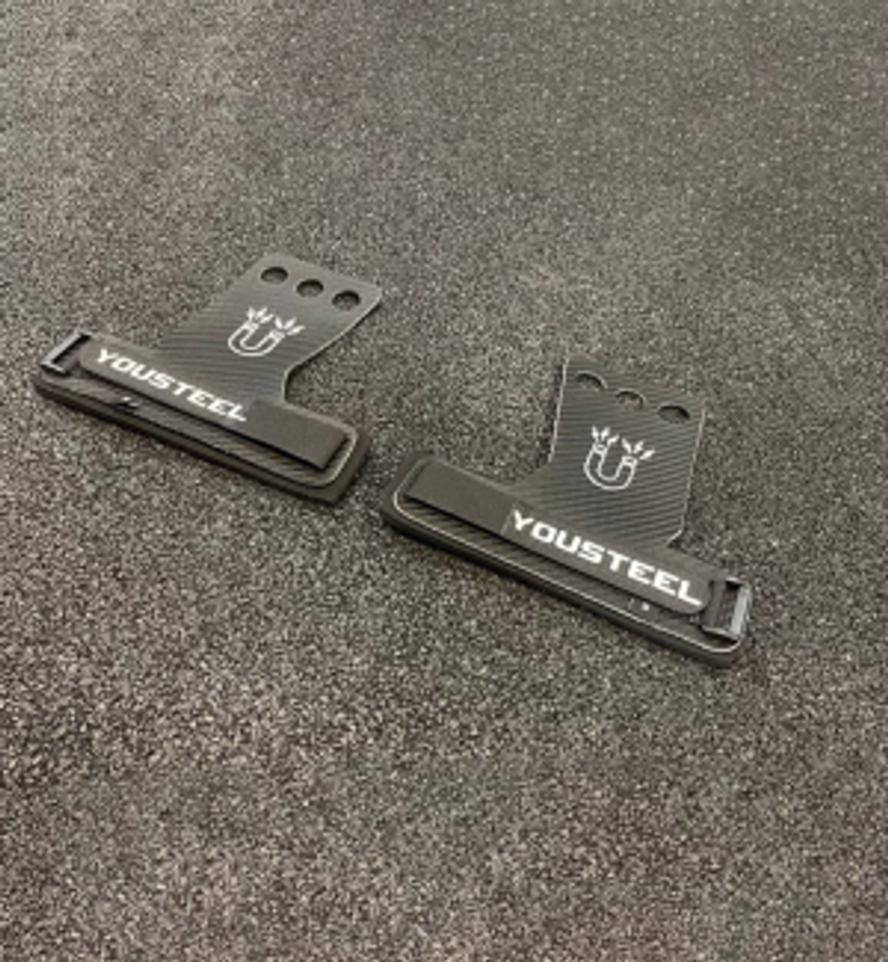 Накладки чёрн. три отверстия M