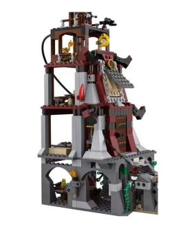 Конструктор Ниндзя Осада маяка 815 деталей