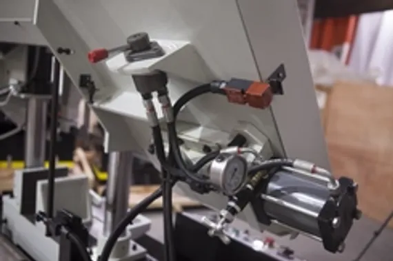 Ленточнопильный станок BS-650GA