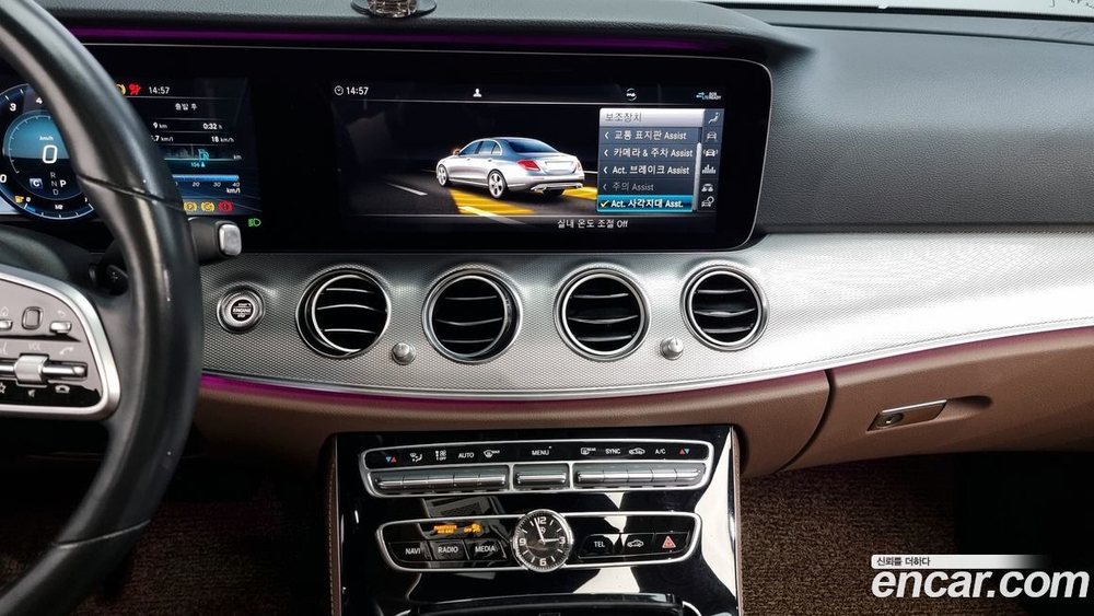 Mercedes-Benz E-Class W213 E300 4MATIC AMG Line (06.2020)