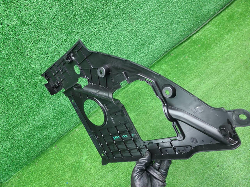 Кожух замка капота правый Geely Coolray (19-24)