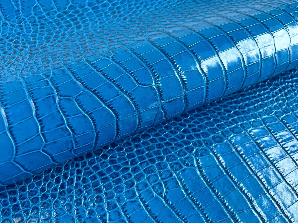 Crocco Bagon Aquazurra (0,8-1,0 мм), цв. Голубой, натуральная кожа