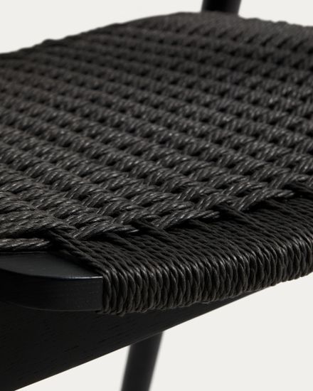 Уличный стул Derile из массива дуба и веревки в черной отделке